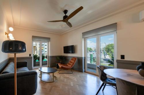 DIOS Zeus Temple View 1 Bedroom Apartment