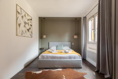 Travel Homes - The Rokst: Rare, Central and Modern