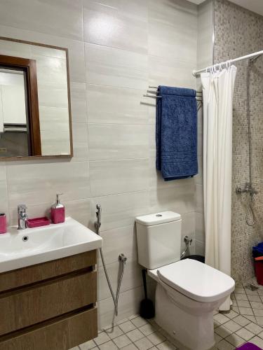 Ein Badezimmer in der Unterkunft Résidence SARY'S-اقامة ساريس