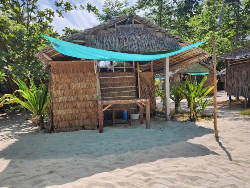 Gambar di galeri bagi Bice Camp Darocotan di El Nido