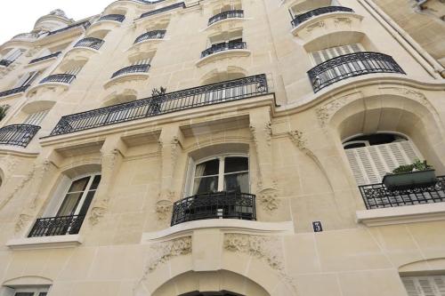 Photo de la galerie de l'établissement L'étoile du 17éme Espace Confort Calme, à Paris