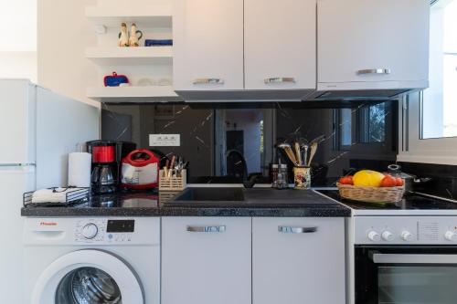 Dapur atau dapur kecil di SkyBlue Horizon Studio 3