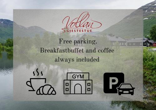 un cartel para un desayuno de aparcamiento gratuito y café incluido en Vollan Gjestestue en Nordkjosbotn