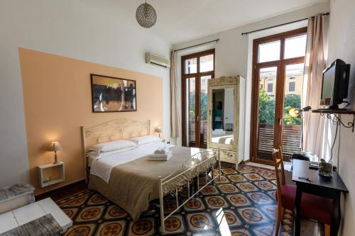 TV a/nebo společenská místnost v ubytování Onlyrooms III - Real City Center