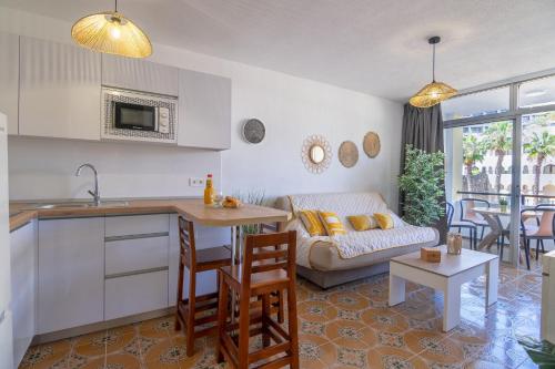 La Perla de Monterrey by Homestaygrancanaria