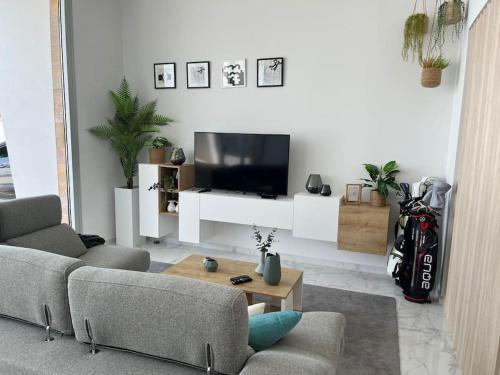 Moderne luksus villa i Torrevieja / Alicante