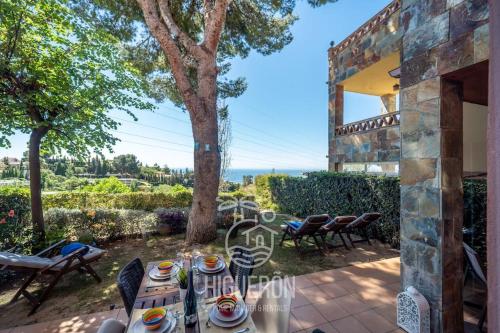 HigueronRentals Garden Sea View