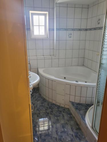 ห้องน้ำของ Monteur Apartments