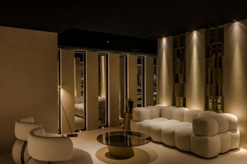 Χώρος καθιστικού στο Casaly Hotel & Spa