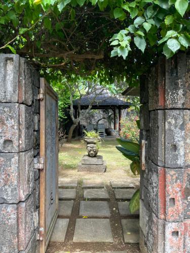 Taman di luar Tropical Villas - Pointe d'Esny
