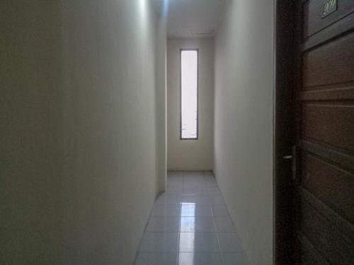 Φωτογραφία από το άλμπουμ του RedDoorz near RS Labuang Baji Makassar σε Balangberu