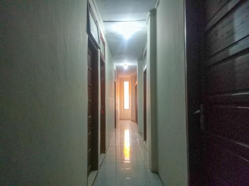 Φωτογραφία από το άλμπουμ του RedDoorz near RS Labuang Baji Makassar σε Balangberu