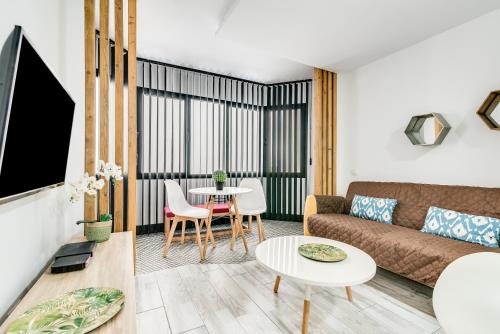 Home2Book Cozy Escape near Las Canteras Beach