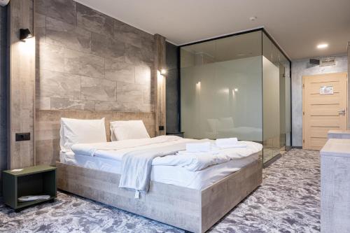 RCR Einstein studios