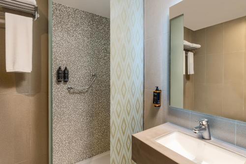 Mercure Makkah Aziziahにあるバスルーム