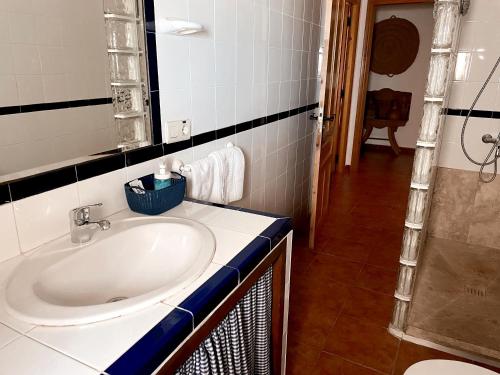 Afbeelding uit fotogalerij van Casa Rural Pernales I in Ruidera