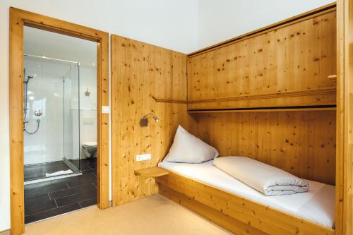 Hotel Das Köhle INKLUSIVE SUPER SOMMER CARD 2025にあるベッド