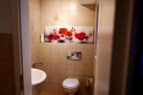 Un baño de Helle Kellerwohnung im Grünen mit Sauna