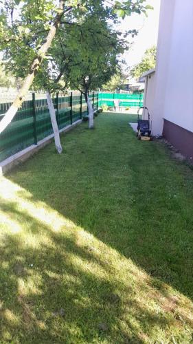 Ein Garten an der Unterkunft Sead