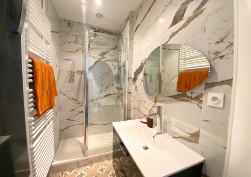 Koupelna v ubytování Le Cordeliers #18 - Poitiers - LaConciergerie