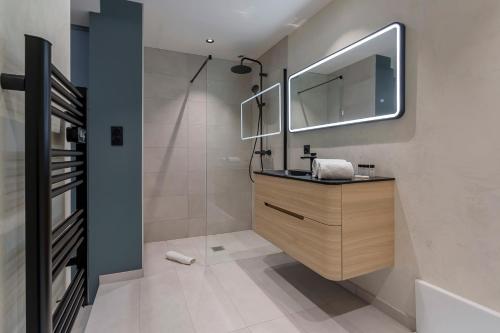 Love Room Balneo Sauna Pierre Corneille ! photo 36