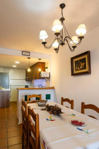 Φωτογραφία από το άλμπουμ του Casa Los Compadres de Capileira con Piscina σε Capileira