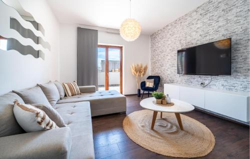 Two-Bedroom Holiday Home In Biograd