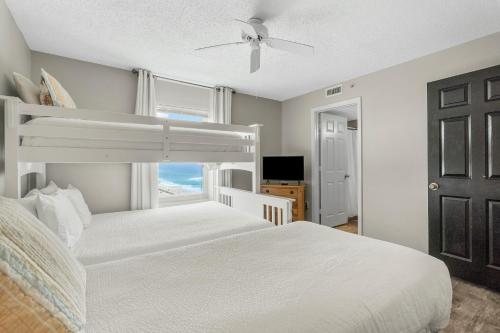 Pelican Beach Resort by Panhandle Getaways photo 96