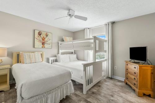 Pelican Beach Resort by Panhandle Getaways photo 95