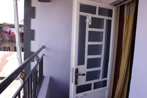 Μπαλκόνι ή βεράντα στο Immaculate 3 bedroom House in Ndenderu near Ruaka