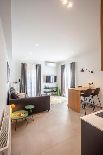 Mazi Rooms Charilaou 2,3