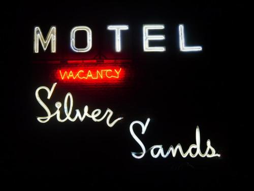 Gallery image of Silver Sands Motel in Ventura