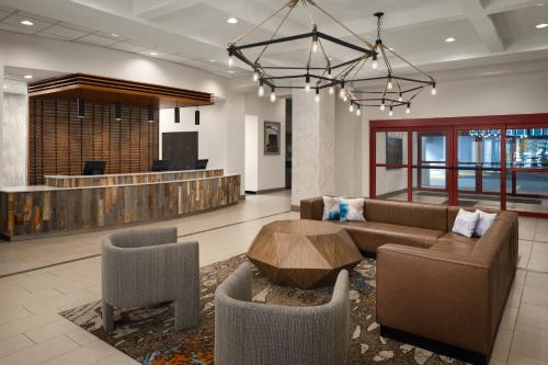 Residence Inn Portland Downtown/RiverPlace Image