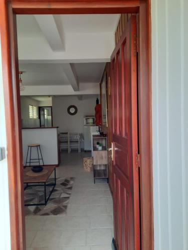 Gambar di galeri bagi F1 Bas de Villa- Morne Boucanier di Gourbeyre