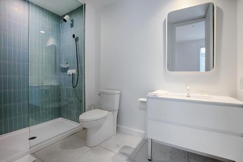 Bilik mandi di Les Lofts St-François - Par Les Lofts Vieux-Quebec