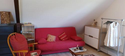 Photo de la galerie de l'établissement studio privatif pleine nature, à Saint-Germain-du-Bois