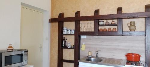 Photo de la galerie de l'établissement studio privatif pleine nature, à Saint-Germain-du-Bois