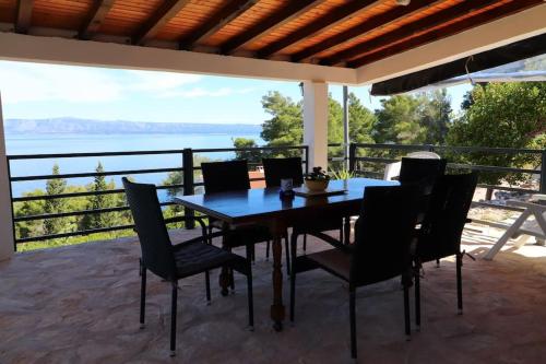 Gallery image of Authentic Stone House Sun Rise in Vela Luka