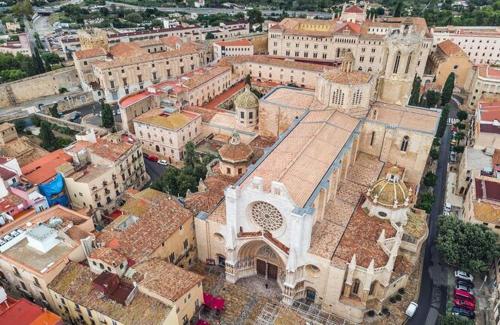 Γενική άποψη της πόλης Ταραγόνα ή θέα της πόλης από  αυτή η παραθεριστική κατοικία