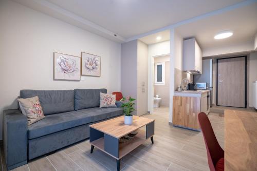 Ilisia 2 person apartment by MPS