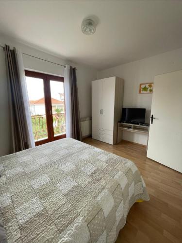 Apartments Kekel