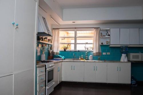 Η κουζίνα ή μικρή κουζίνα στο Rent for Days - Casa Centro