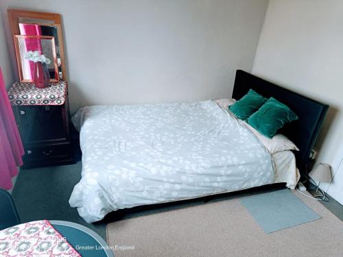 Katil atau katil-katil dalam bilik di London's B& B