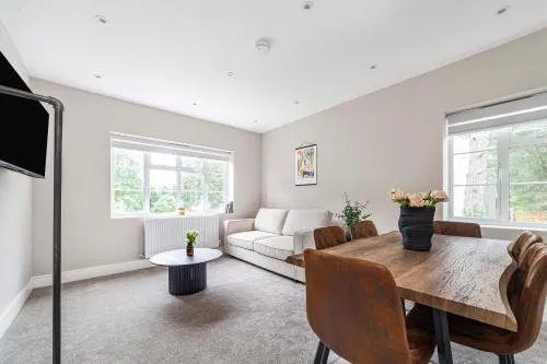 Arte Stays - Serviced Apartments for Leisure and Business - Private Parking - 12 minutes walking from Wembley Stadium photo 29