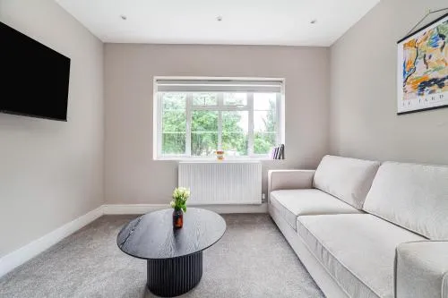 Arte Stays - Serviced Apartments for Leisure and Business - Private Parking - 12 minutes walking from Wembley Stadium photo 28