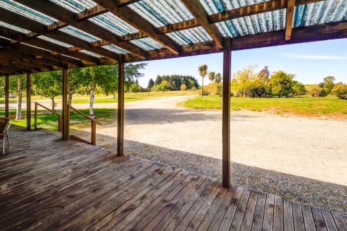 テアナウにあるTe Anau Lakeview Holiday Park & Motelsのギャラリーの写真