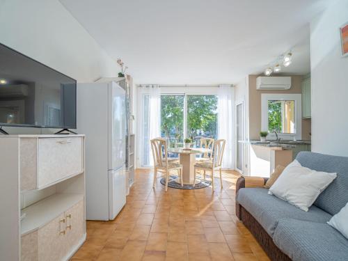 Charmant appartement 1 chambre avec piscine, clim, WiFi à Empuriabrava