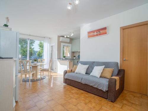 Charmant appartement 1 chambre avec piscine, clim, WiFi à Empuriabrava