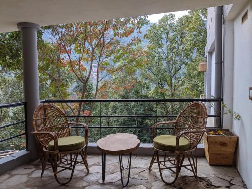 Μπαλκόνι ή βεράντα στο Kengbari Retreat