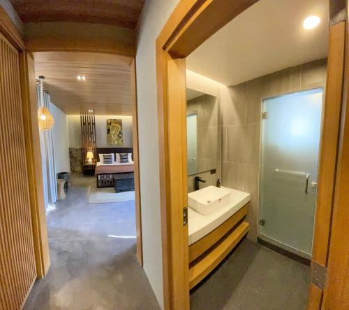 Phòng tắm tại Villas at Caza del Mar